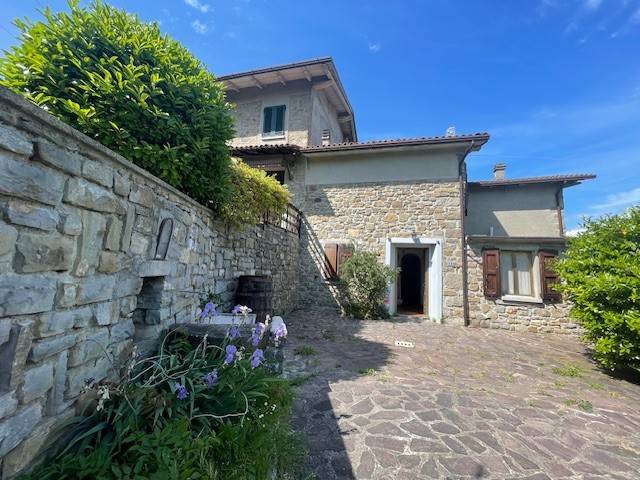 casa indipendente in vendita a Castiglione dei Pepoli in zona Lagaro