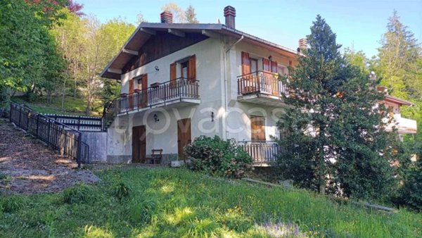 casa indipendente in vendita a Castiglione dei Pepoli in zona Roncobilaccio