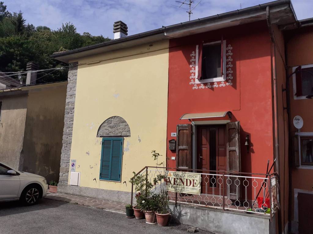 appartamento in vendita a Castiglione dei Pepoli in zona Baragazza