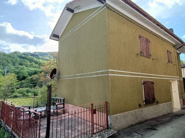 casa indipendente in vendita a Castiglione dei Pepoli in zona Ca' di Landino