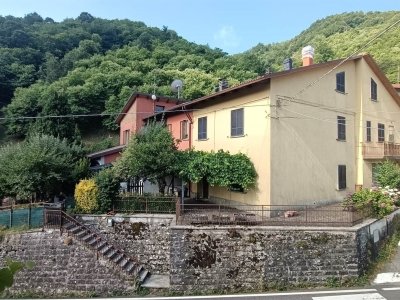 casa indipendente in vendita a Castiglione dei Pepoli in zona Roncobilaccio
