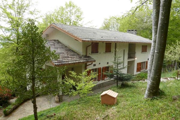 casa indipendente in vendita a Castiglione dei Pepoli in zona Roncobilaccio