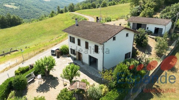 casa indipendente in vendita a Castiglione dei Pepoli in zona Lagaro