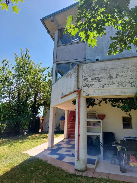 appartamento in vendita a Castiglione dei Pepoli in zona Sparvo