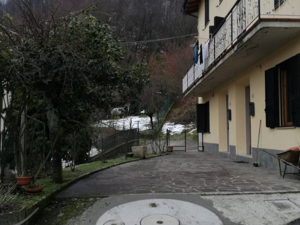 casa indipendente in vendita a Castiglione dei Pepoli in zona Roncobilaccio