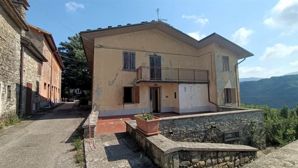 casa indipendente in vendita a Castiglione dei Pepoli in zona Baragazza