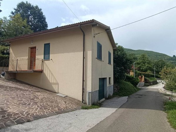 casa indipendente in vendita a Castiglione dei Pepoli