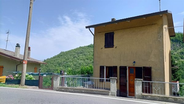 casa indipendente in vendita a Castiglione dei Pepoli in zona Ca' di Landino