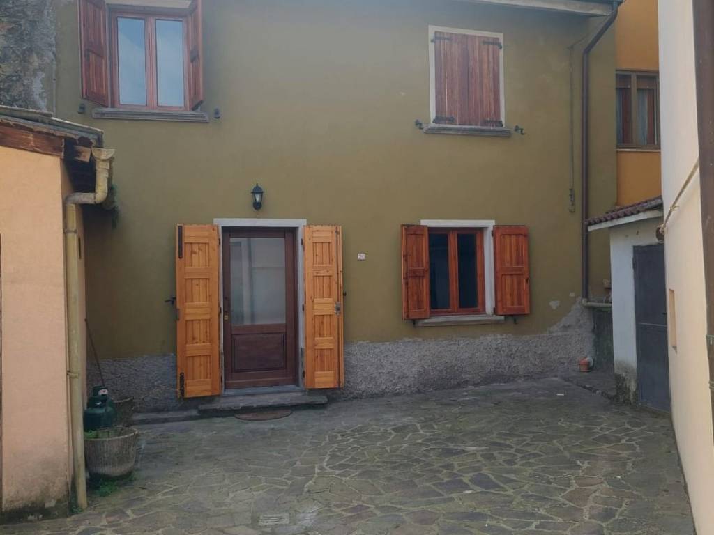 casa indipendente in vendita a Castiglione dei Pepoli