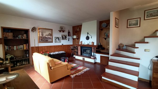 appartamento in vendita a Castiglione dei Pepoli in zona Sparvo