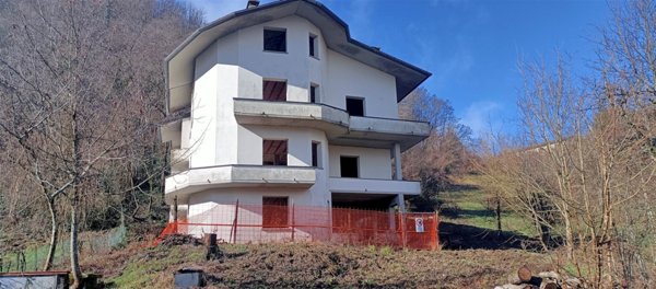 casa indipendente in vendita a Castiglione dei Pepoli in zona Baragazza