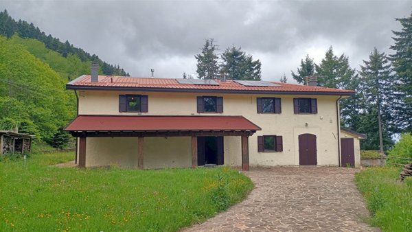 casa indipendente in vendita a Castiglione dei Pepoli in zona Baragazza