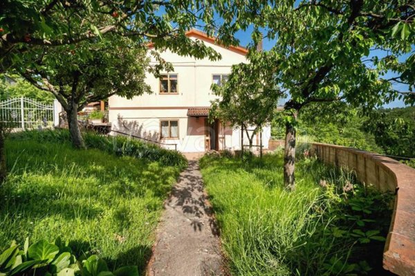 appartamento in vendita a Castiglione dei Pepoli in zona Roncobilaccio