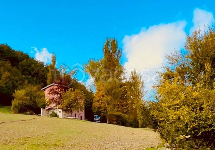 casa indipendente in vendita a Castiglione dei Pepoli in zona Lagaro