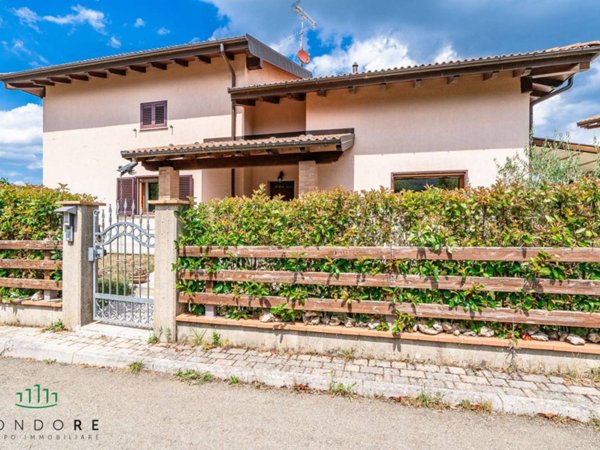casa indipendente in vendita a Castiglione dei Pepoli