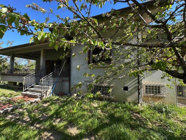 casa indipendente in vendita a Castiglione dei Pepoli in zona Baragazza