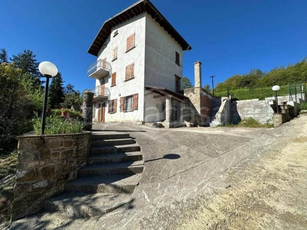casa indipendente in vendita a Castiglione dei Pepoli in zona Sparvo