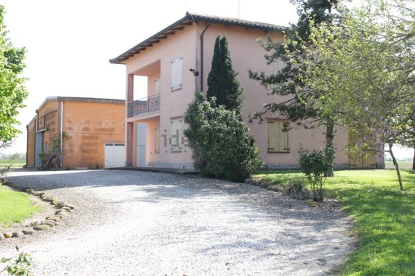 casa indipendente in vendita a Crevalcore in zona Palata Pepoli