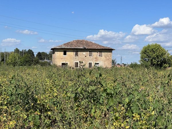 casa indipendente in vendita a Crevalcore