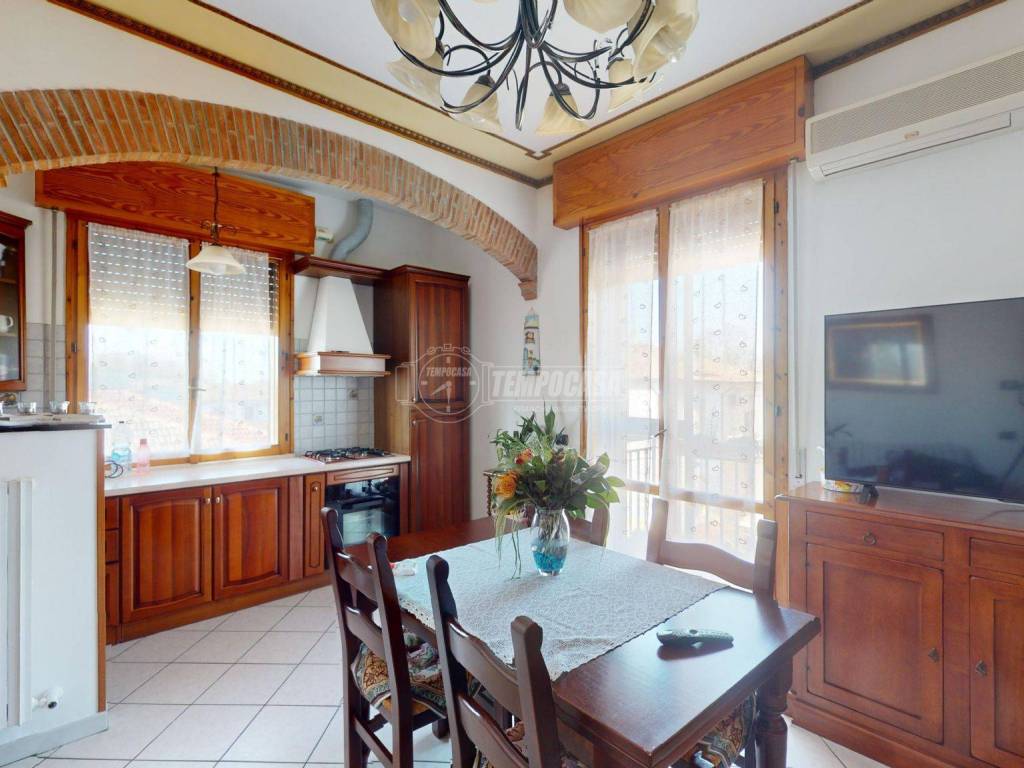 appartamento in vendita a Crevalcore in zona Bevilacqua