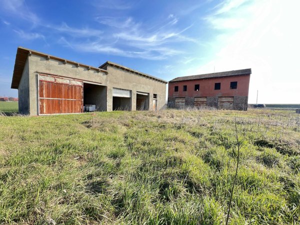 casa indipendente in vendita a Crevalcore