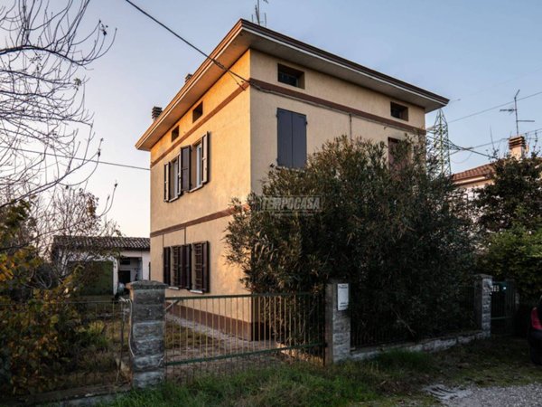 casa indipendente in vendita a Crevalcore