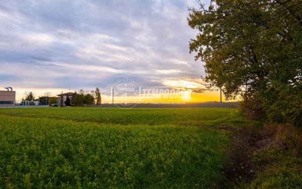 terreno agricolo in vendita a Crevalcore in zona Palata Pepoli