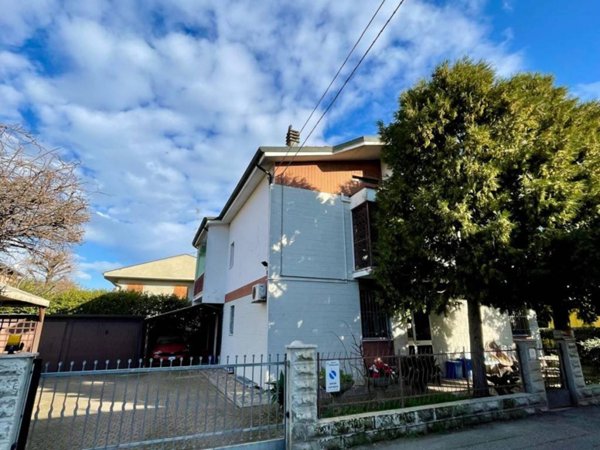 casa indipendente in vendita a Crevalcore