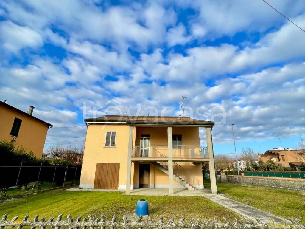 casa indipendente in vendita a Crevalcore