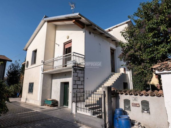 casa indipendente in vendita a Crevalcore in zona Bevilacqua