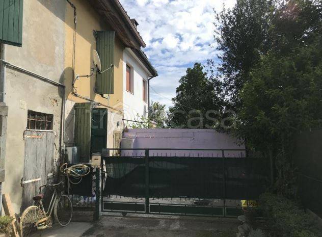 appartamento in vendita a Crevalcore in zona Palata Pepoli