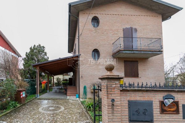 casa indipendente in vendita a Crevalcore