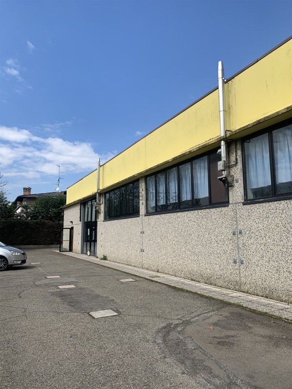 locale di sgombero in vendita a Crevalcore