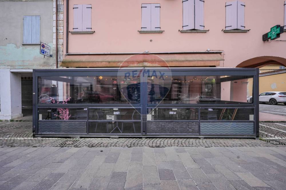 negozio in vendita a Crevalcore