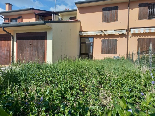 casa indipendente in vendita a Crevalcore