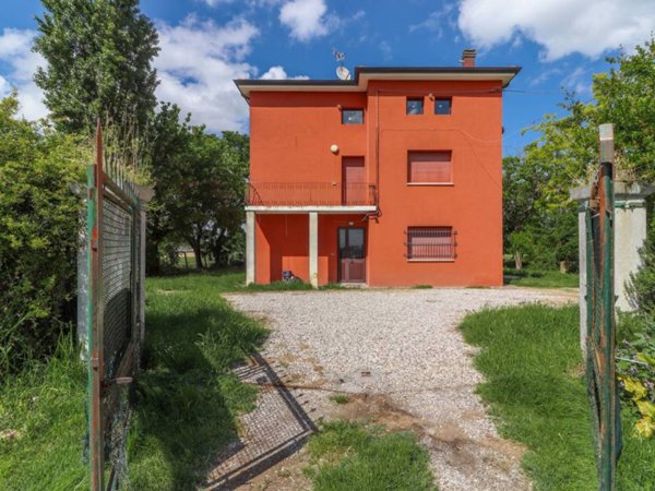 casa indipendente in vendita a Crevalcore