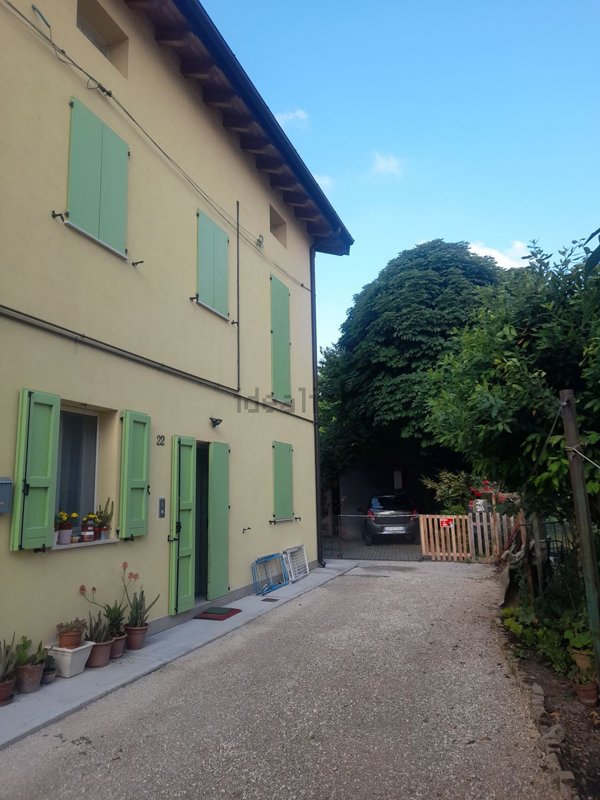casa indipendente in vendita a Crevalcore in zona Caselle