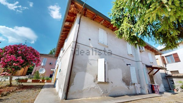 casa indipendente in vendita a Crevalcore in zona Palata Pepoli