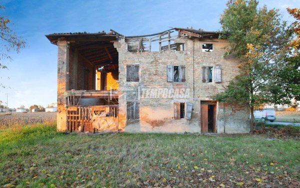 casa indipendente in vendita a Crevalcore