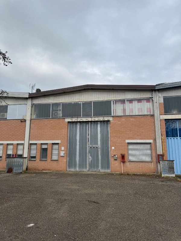 ufficio in vendita a Crevalcore