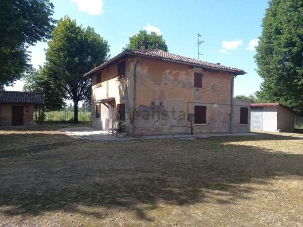 casa indipendente in vendita a Crevalcore