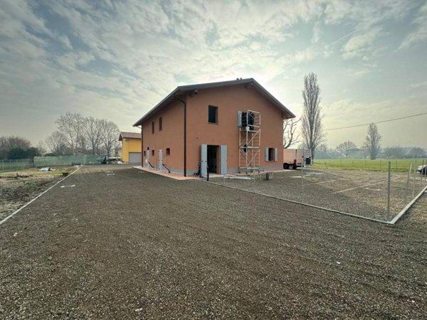 casa indipendente in vendita a Crevalcore