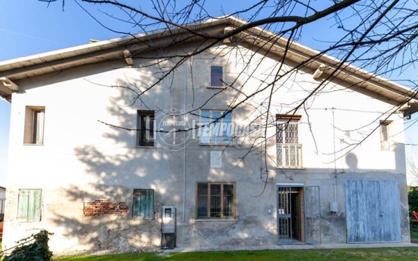 casa indipendente in vendita a Crevalcore in zona Palata Pepoli