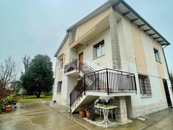 casa indipendente in vendita a Crevalcore