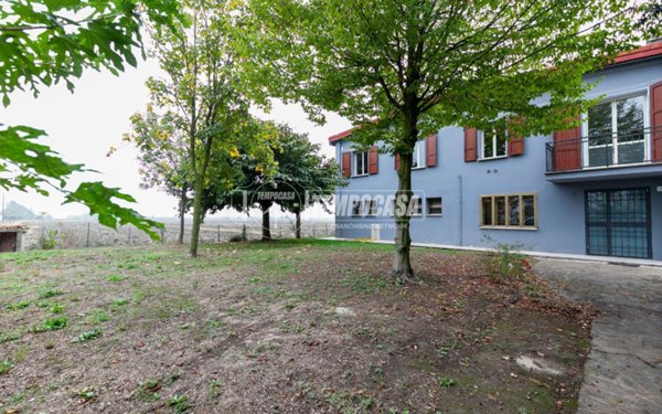 appartamento in vendita a Crevalcore in zona Palata Pepoli