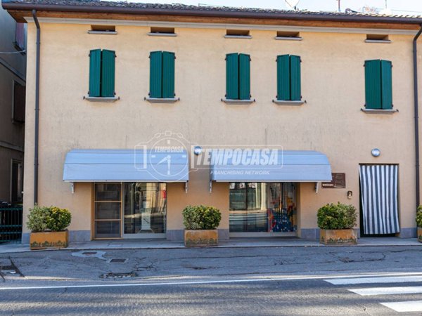 appartamento in vendita a Crevalcore in zona Bevilacqua