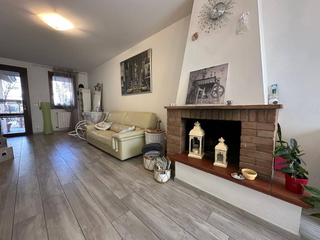 casa indipendente in vendita a Crevalcore