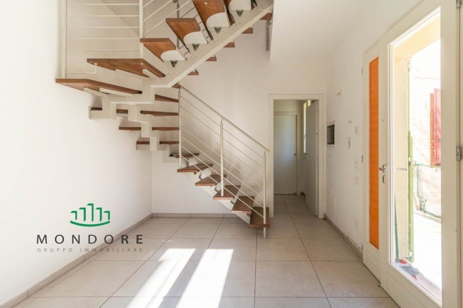 casa semindipendente in vendita a Crevalcore in zona Caselle