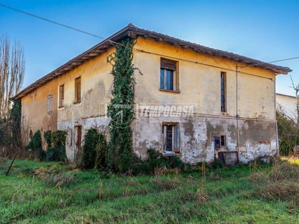 casa indipendente in vendita a Crevalcore in zona Palata Pepoli