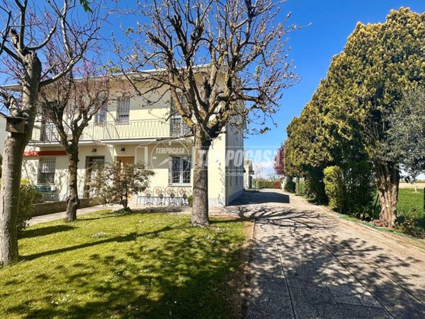 appartamento in vendita a Crevalcore in zona Palata Pepoli